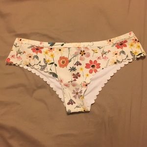 Hipster bikini bottom